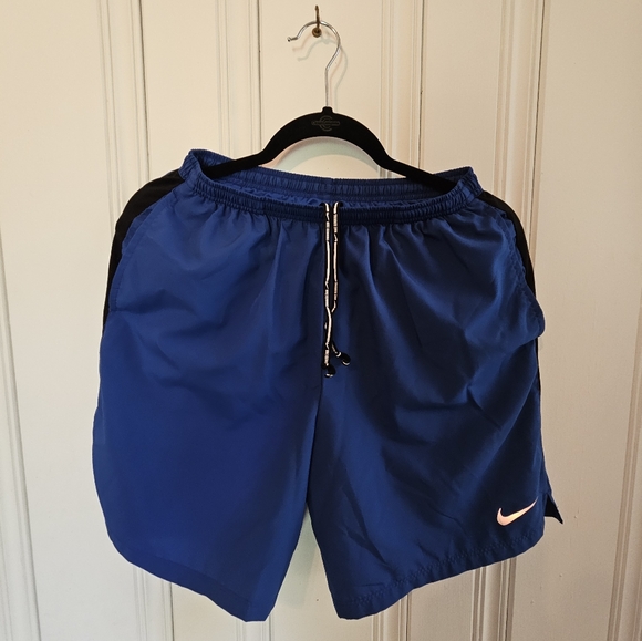 Used Medium Men's Blue Nike Dri-Fit Shorts - Picture 6 of 16